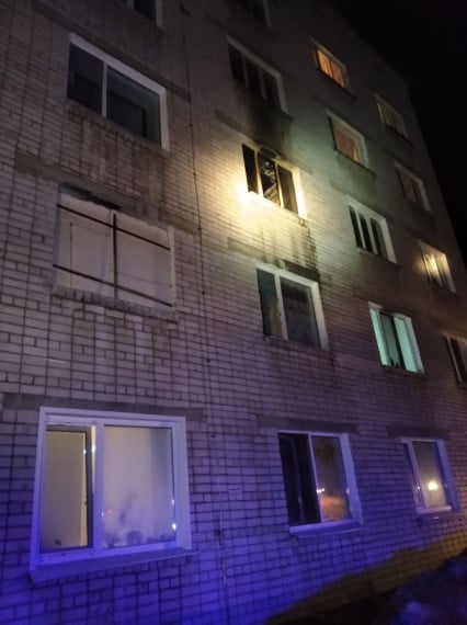 В Ульяновске ночью горела пятиэтажка, есть пострадавшие 