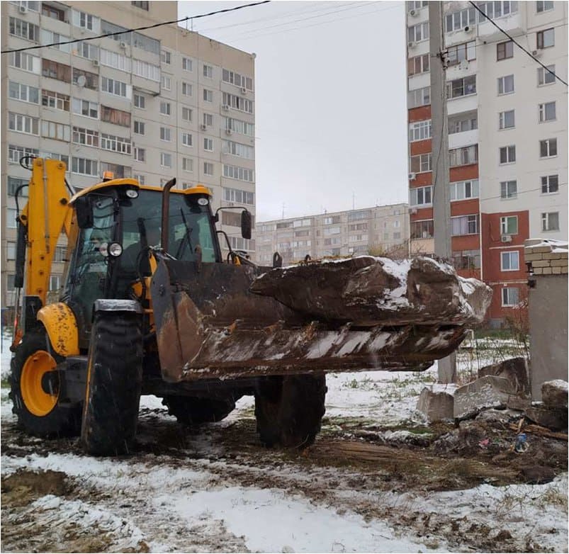 С улиц Ульяновска начали вывозить железобетонный мусор