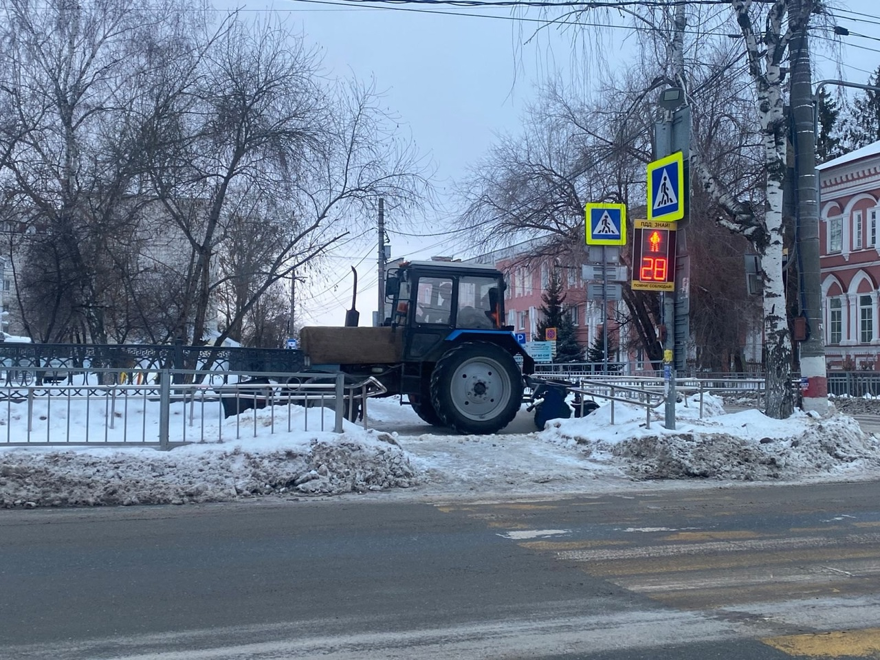 60 самосвалов снега вывезено из Ульяновска