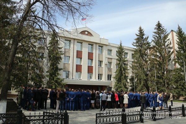 Почти 300 тысяч рублей должны власти ульяновскому бизнесмену