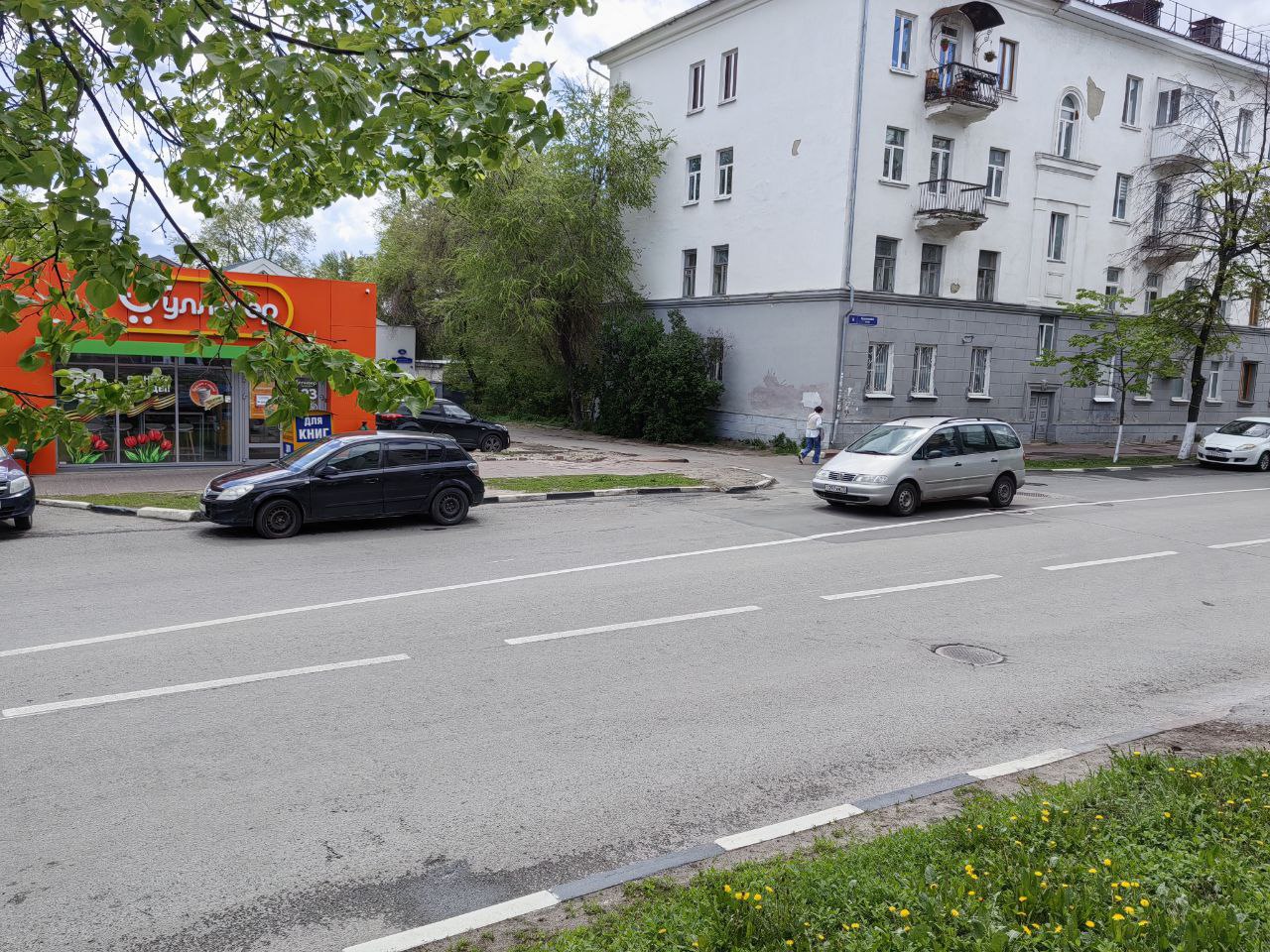 На улице Кузнецова в Ульяновске появилась сплошная разметка