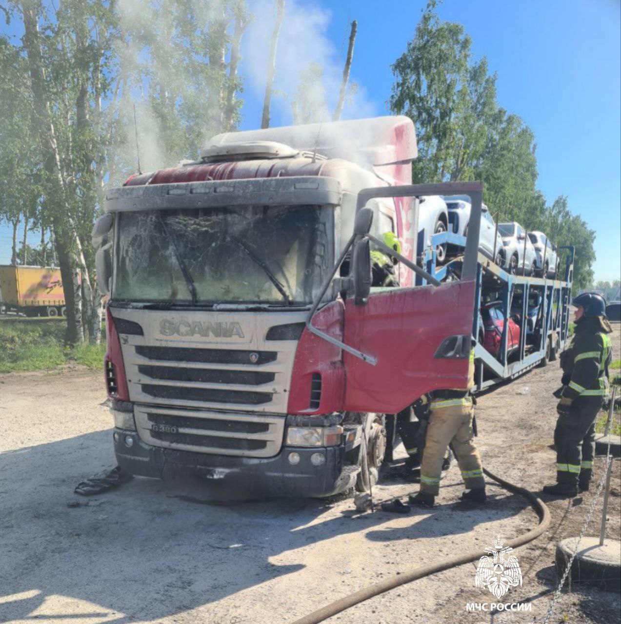 Автовоз вспыхнул на Московском шоссе в Ульяновске