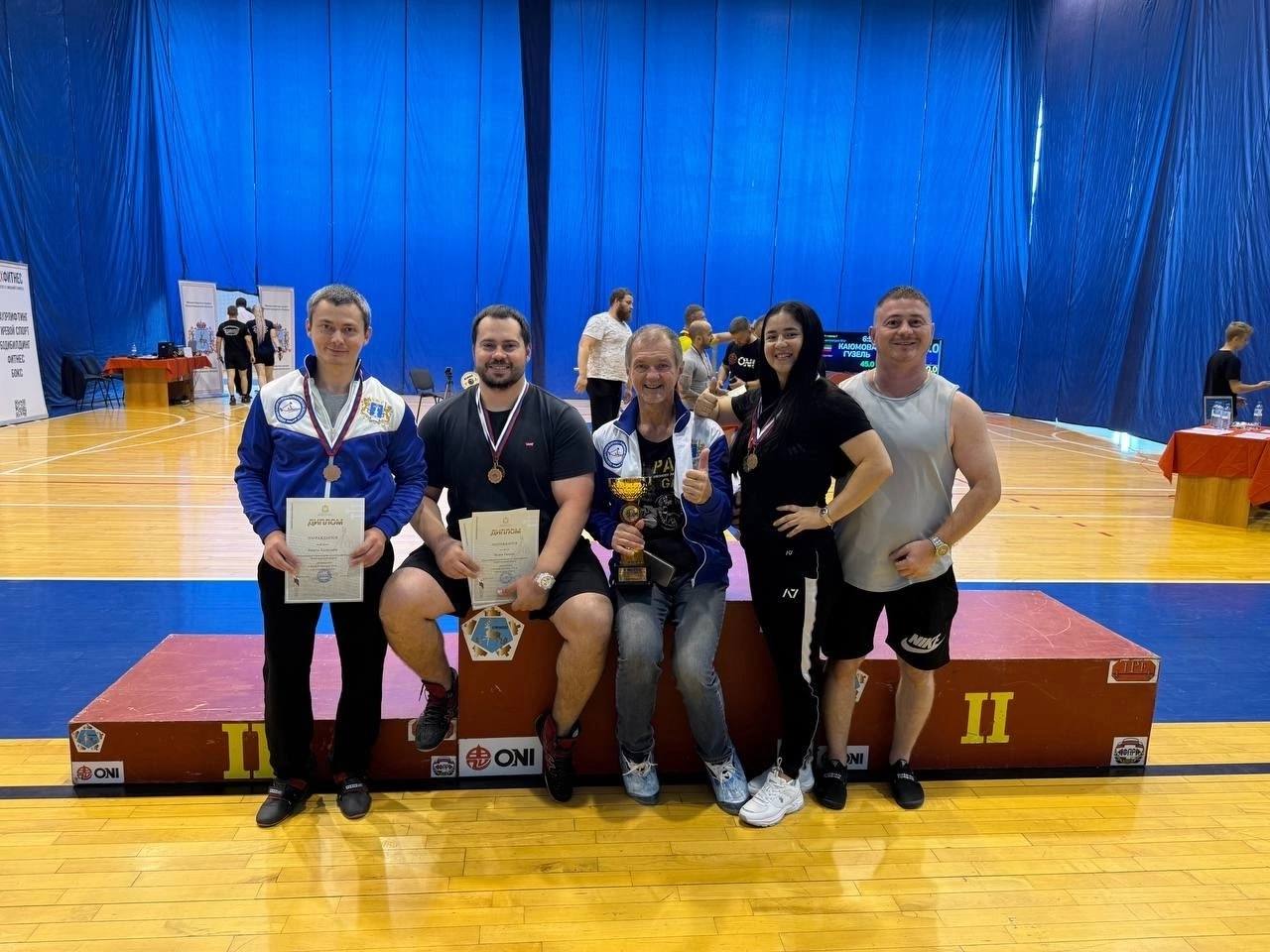 Спортсменки из Ульяновска заняли 2 место на чемпионате по жиму лежа