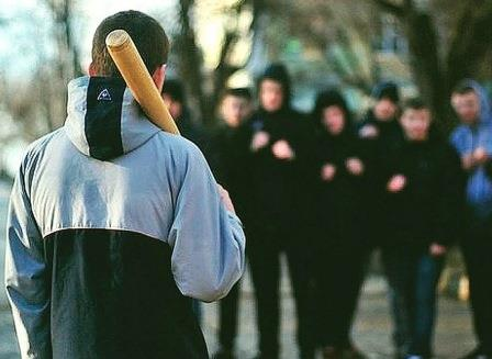 Студент из Туркменистана напал с битой на незнакомца в Ульяновске