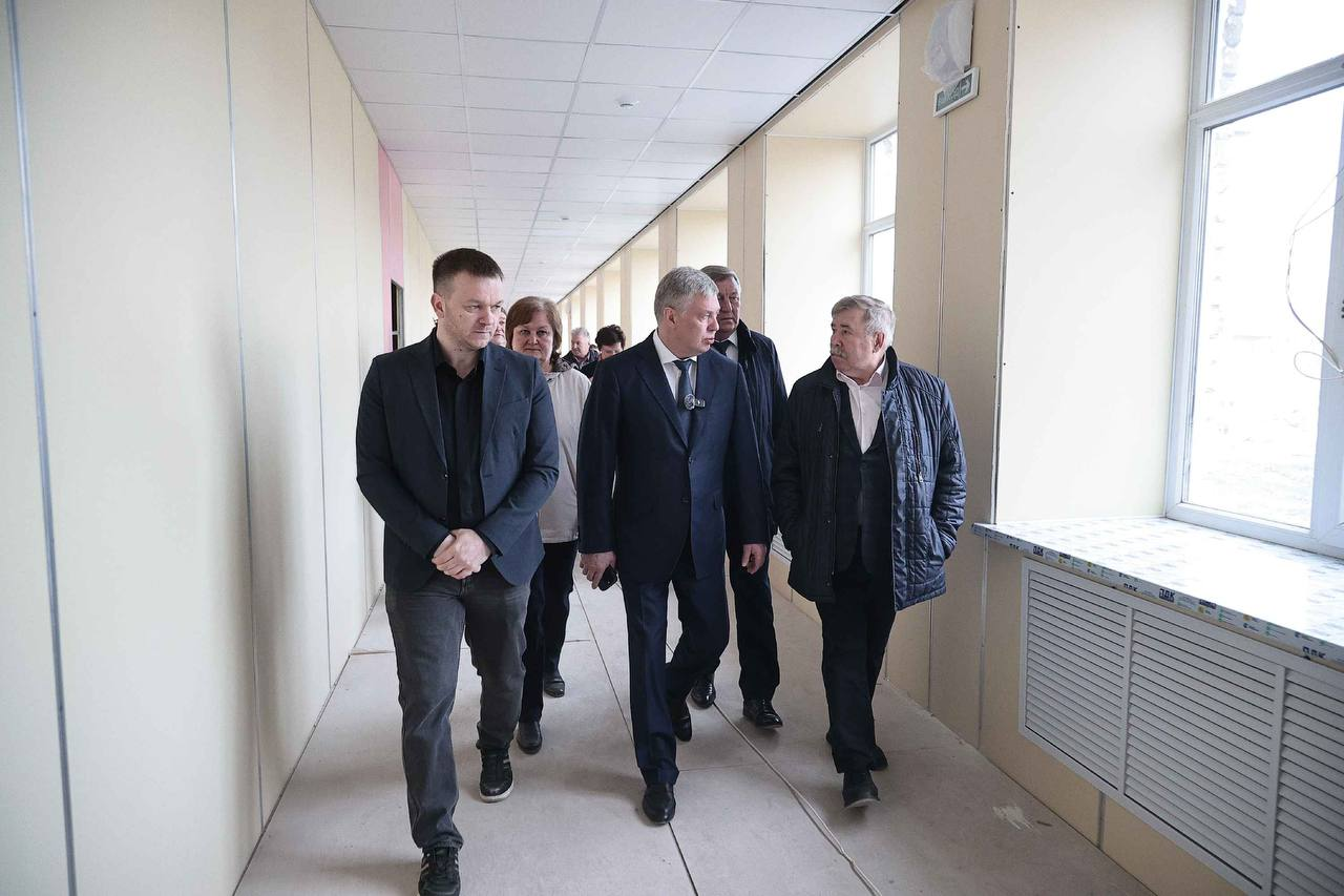 Губернатор Ульяновска лично проконтролировал ремонт детского сада «Радужка» и школы № 49