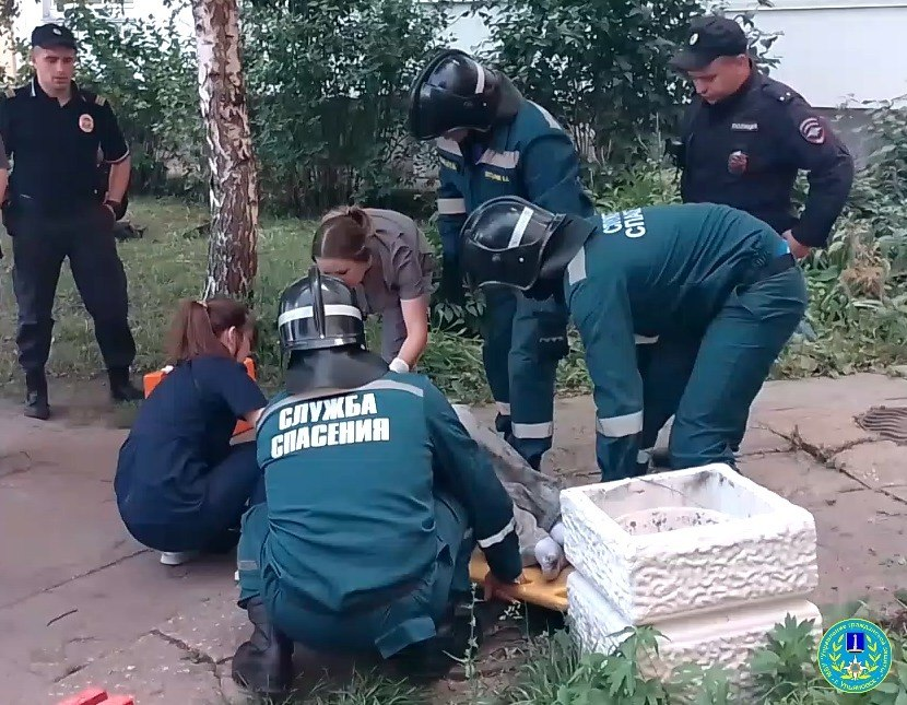 В Ульяновске 16-летний подросток выпал с пятого этажа