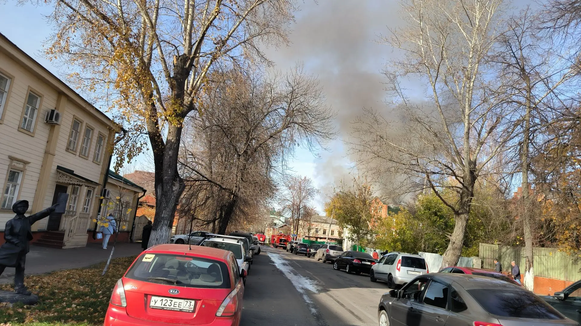 В Ульяновске горит гостиница Барселона